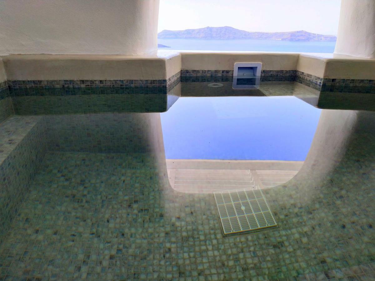Iriana Suites Fíra Kültér fotó