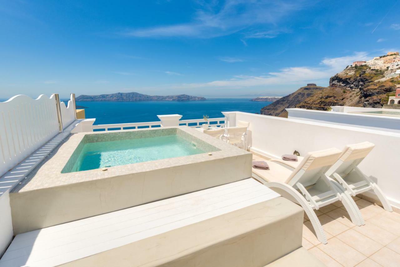 Iriana Suites Fíra Kültér fotó