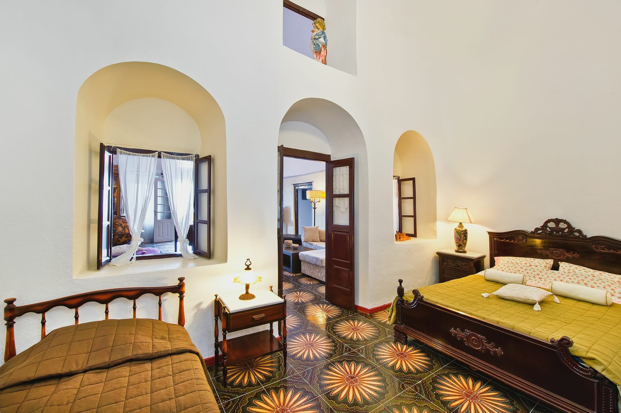 Iriana Suites Fíra Kültér fotó